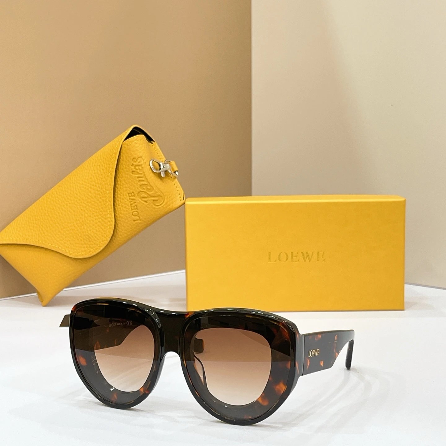 Loewe LW40170U Sunglasses 61-16-140 Ver.A — Zdjęcie 9