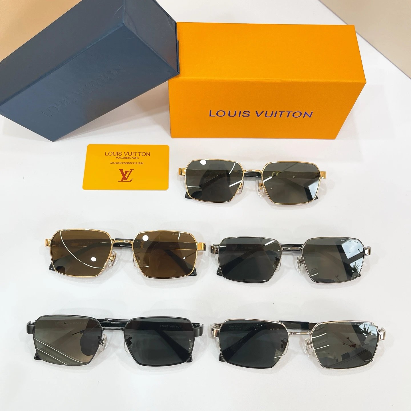 Louis Vuitton Z2107U Sunglasses 57-18-145 — QC