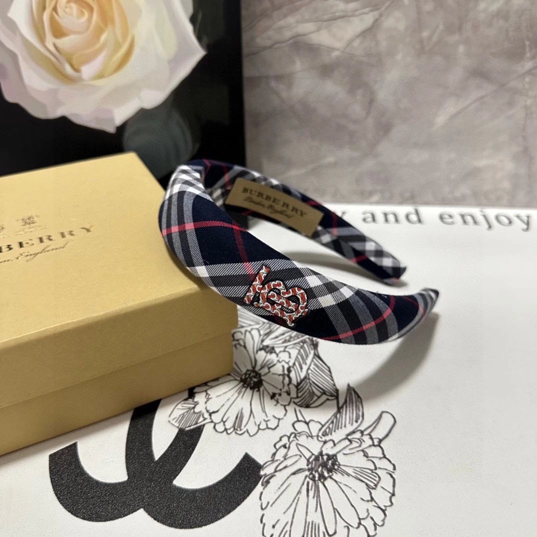 Burberry Headband Ver.J — Photo 5
