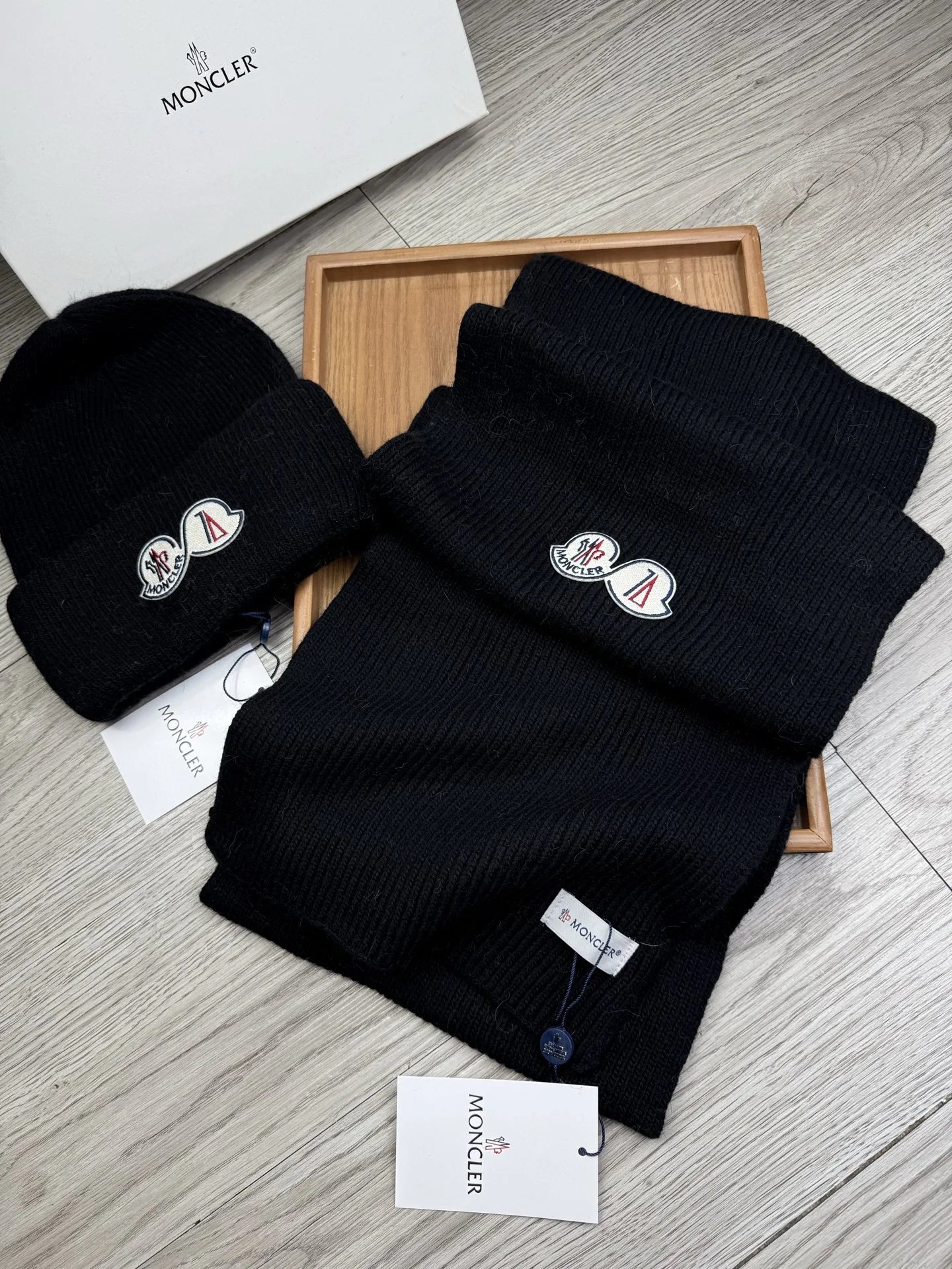 Moncler Wool Rabbit Fur Scarf & Hat Set Ver.G — Photo 4