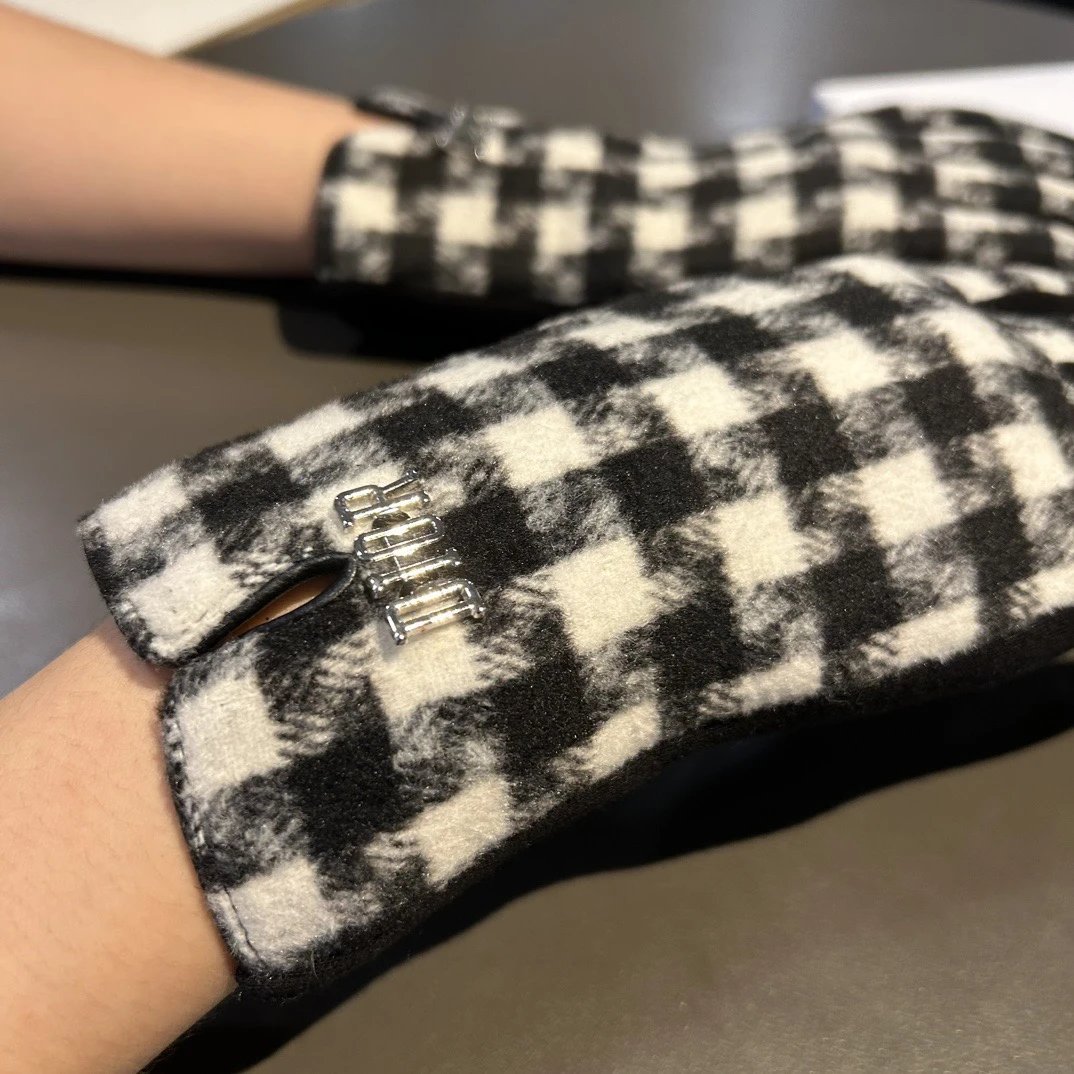Dior Thermal Gloves Ver.B — Zdjęcie 3