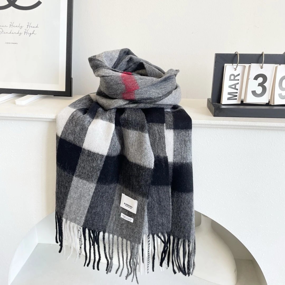 Burberry Cashmere Scarf Ver.D — QC