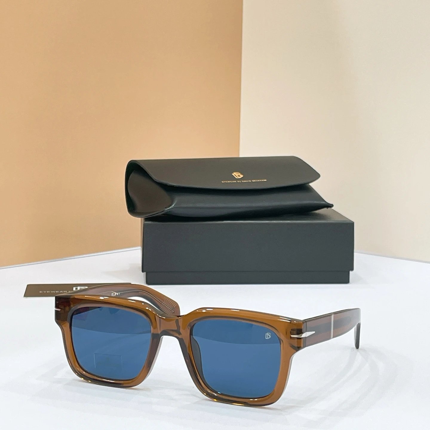 David Beckham DB 7100S Sunglasses 52-21-145 Ver.B — Photo 6