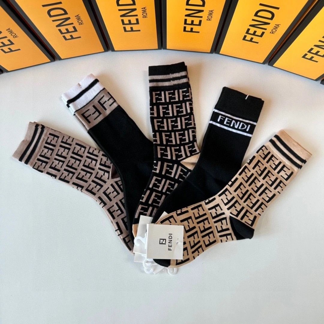 Fendi Classic Crew Socks 5-Pair Box Ver.B — Photo 6