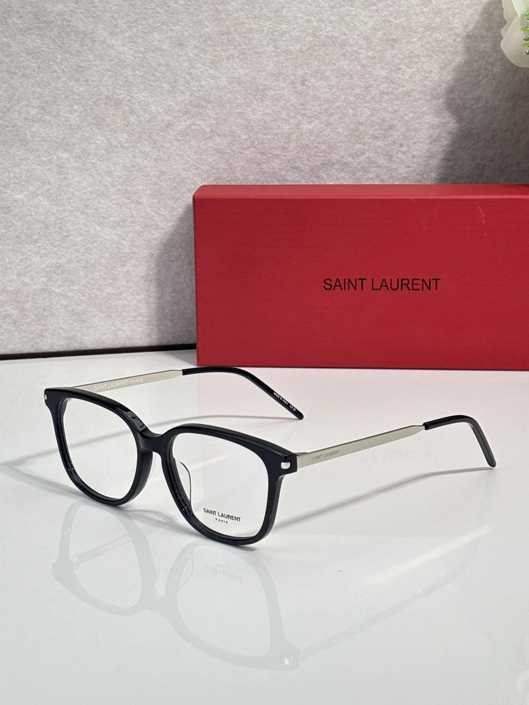 Saint Laurent SL648 Sunglasses 54-16-145 — photo 2
