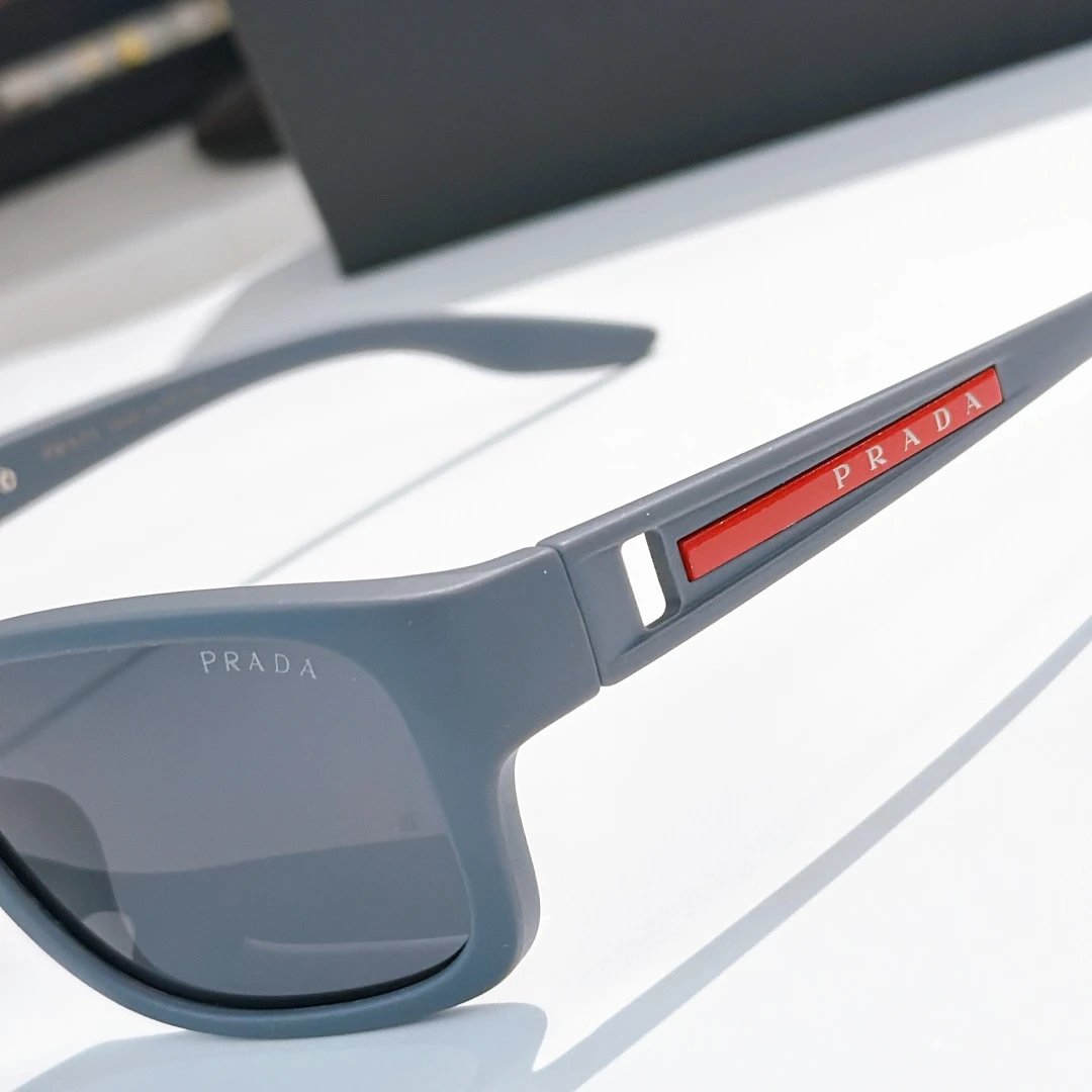 Prada SPS 10S Sunglasses 53-21-140 — Photo 6
