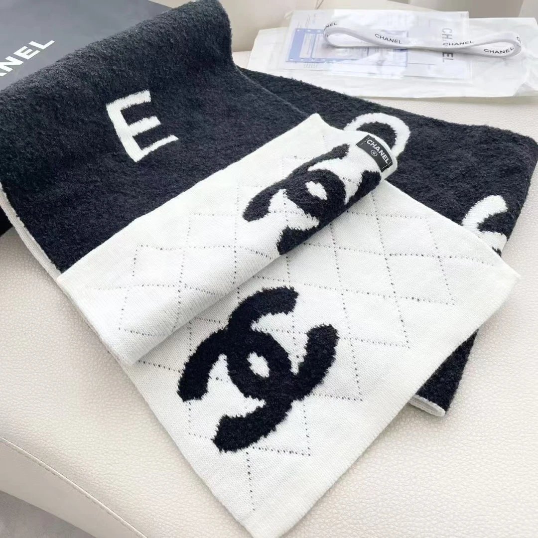 Chanel Cashmere Scarf Ver.C — QC