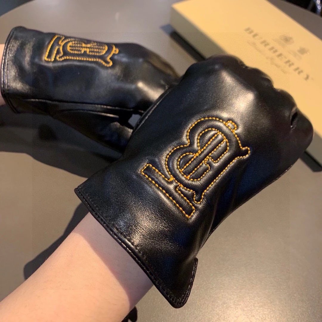 Burberry Lambskin Cashmere Gloves — Photo 3