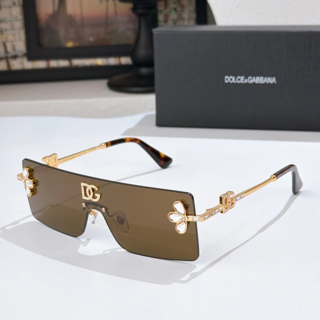Dolce & Gabbana DG2208 Sunglasses Ver.A — Photo 4