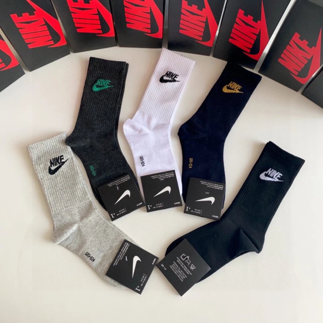Nike Crew Socks Ver.F — QC