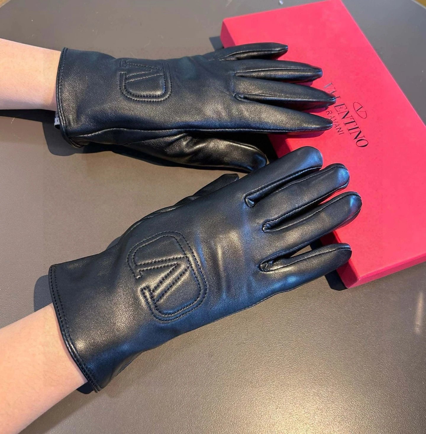 Valentino Lambskin Cashmere Gloves Ver.A — QC