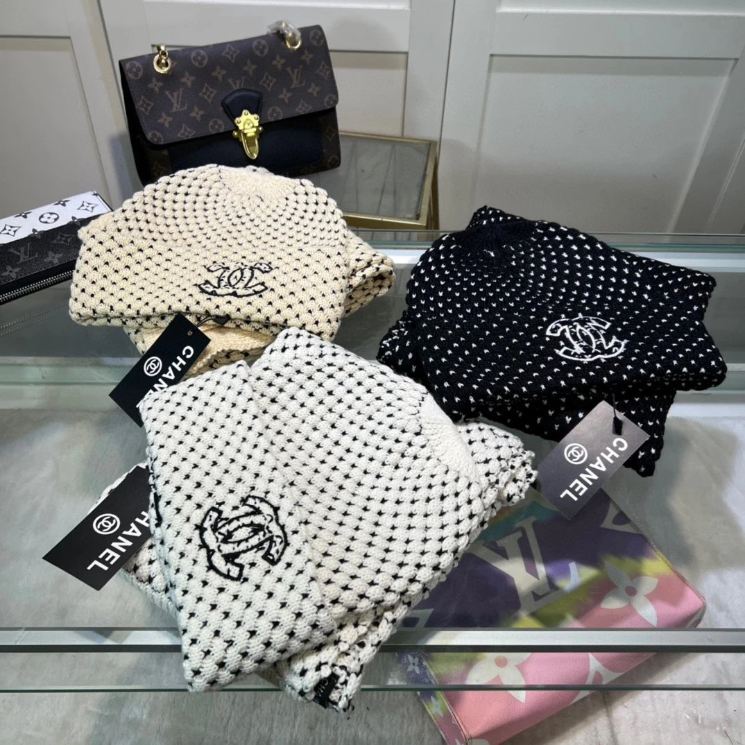 Gucci Cashmere Scarf & Hat Set Ver.G — Photo 6