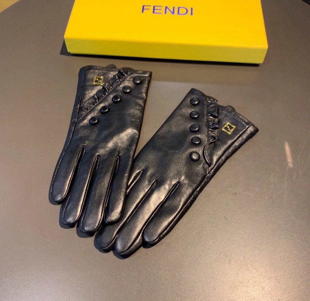 Fendi Lambskin Touchscreen Gloves Ver.F — Photo 9