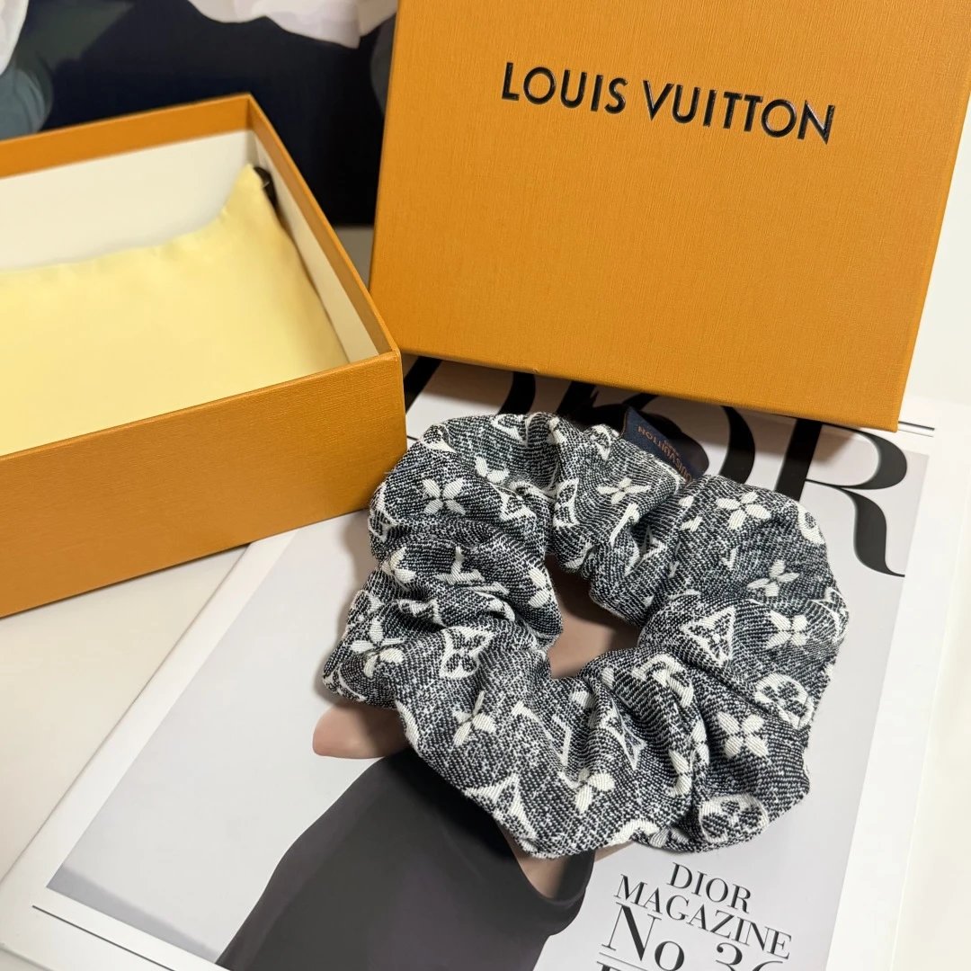 Louis Vuitton Headband Ver.D — Zdjęcie 4