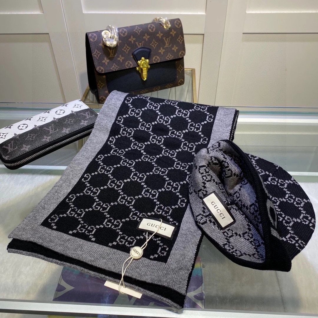 Gucci Cashmere Scarf & Hat Set Ver.F — Photo 9