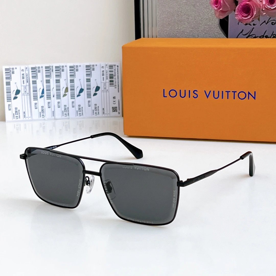 Louis Vuitton Z2610 Sunglasses 61-13-145 — photo 3