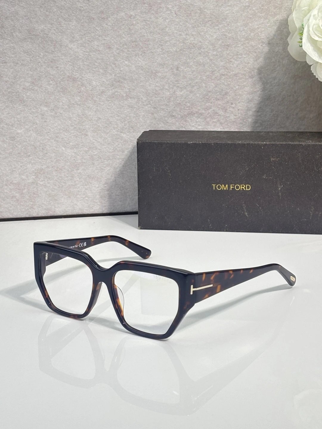 Tom Ford FT5951 Sunglasses 54-16-140 — photo 4