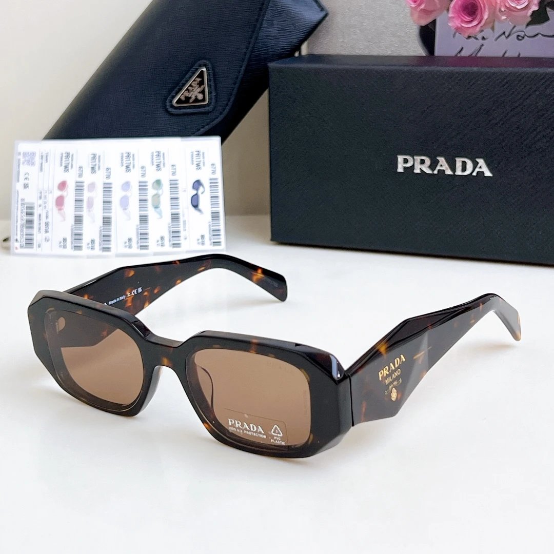 Prada Sunglasses 49-20-145 Ver.A — photo 5