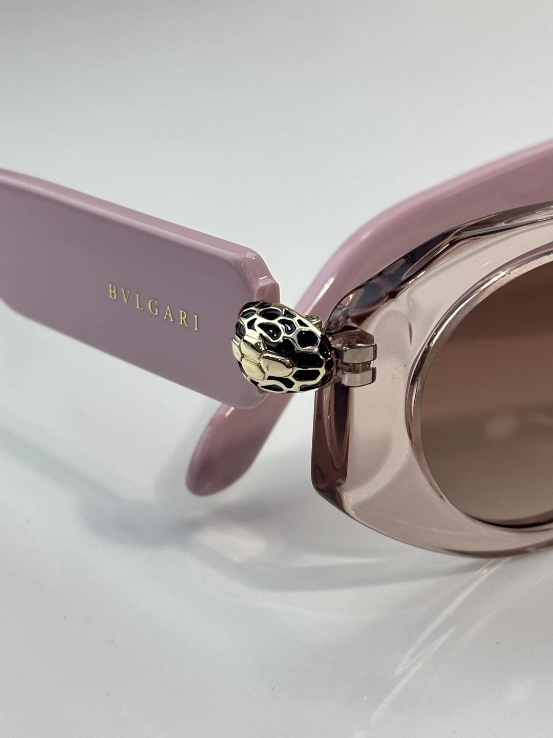 Bvlgari BV4007I Sunglasses 52-19-140 — Zdjęcie 8