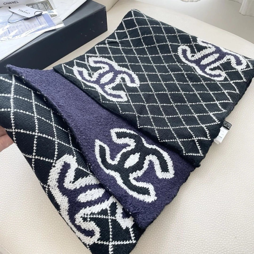 Chanel Cashmere Scarf Ver.E — Photo 5