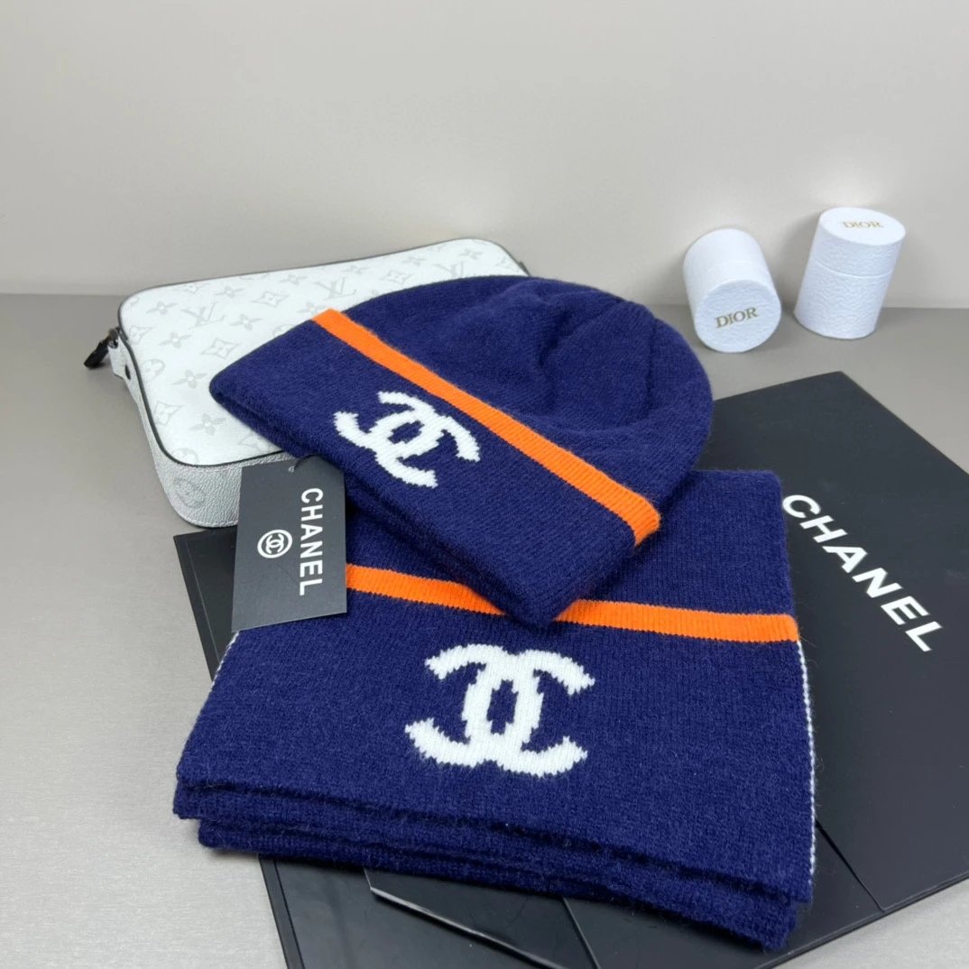 Chanel Scarf & Hat Set Ver.E — Photo 6