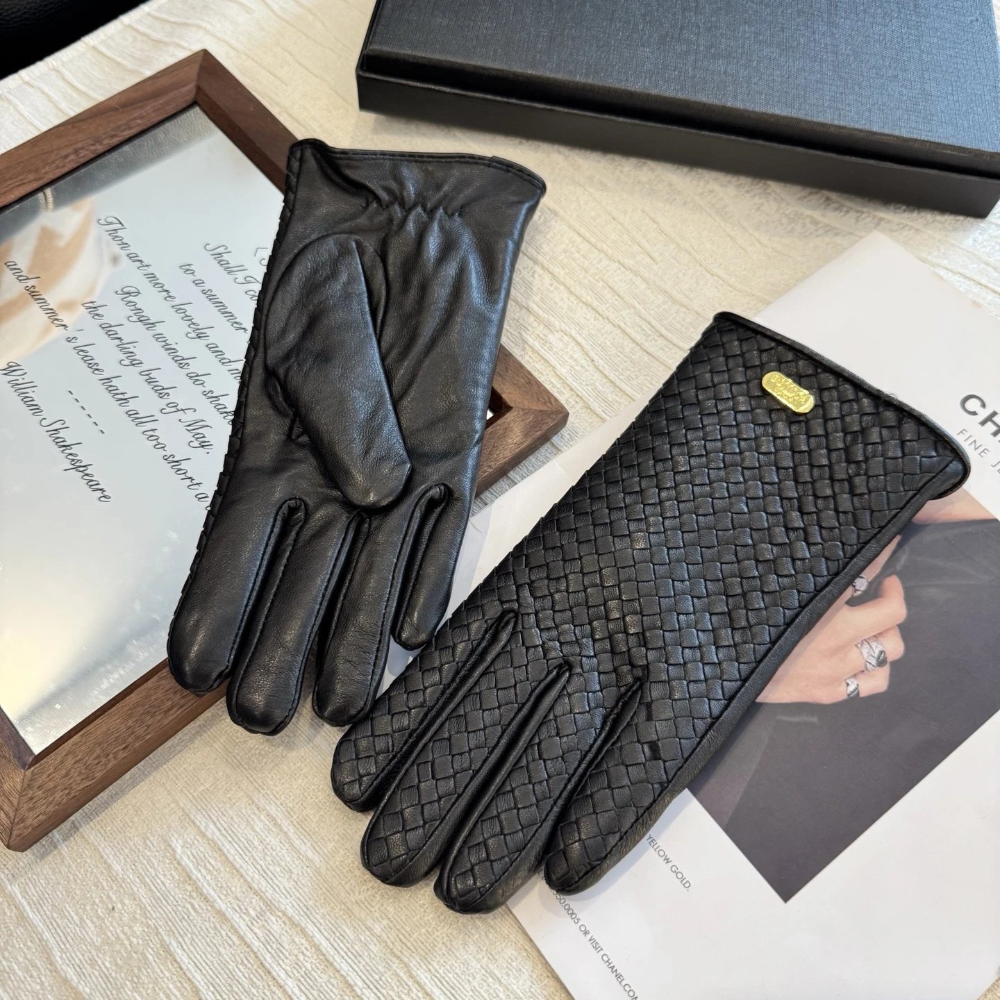 Bottega Veneta Lambskin Cashmere Gloves Ver.B — Photo 6