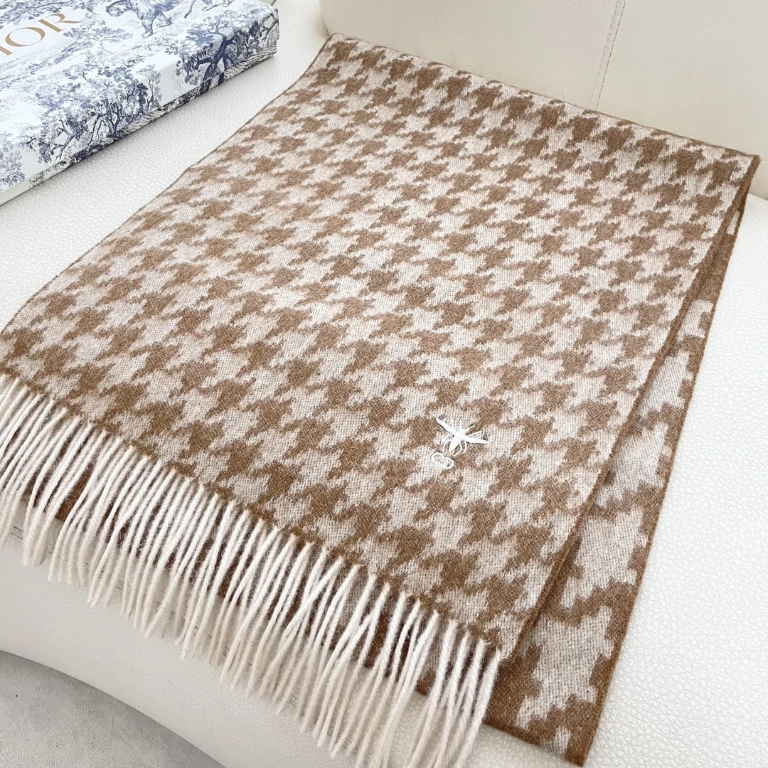 Dior Scarf Ver.D — Photo 4