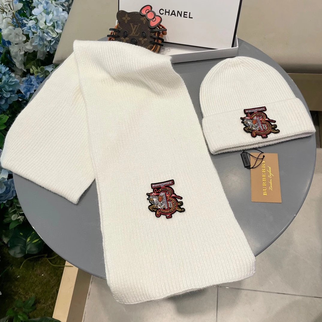 Burberry Scarf & Hat Set Ver.C — Photo 3