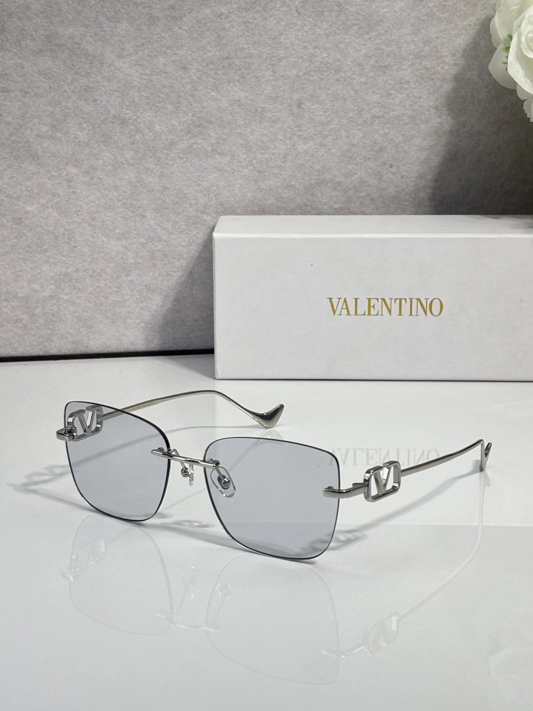 Valentino VLS-189 Sunglasses 60-18-145 Ver.A — photo 3