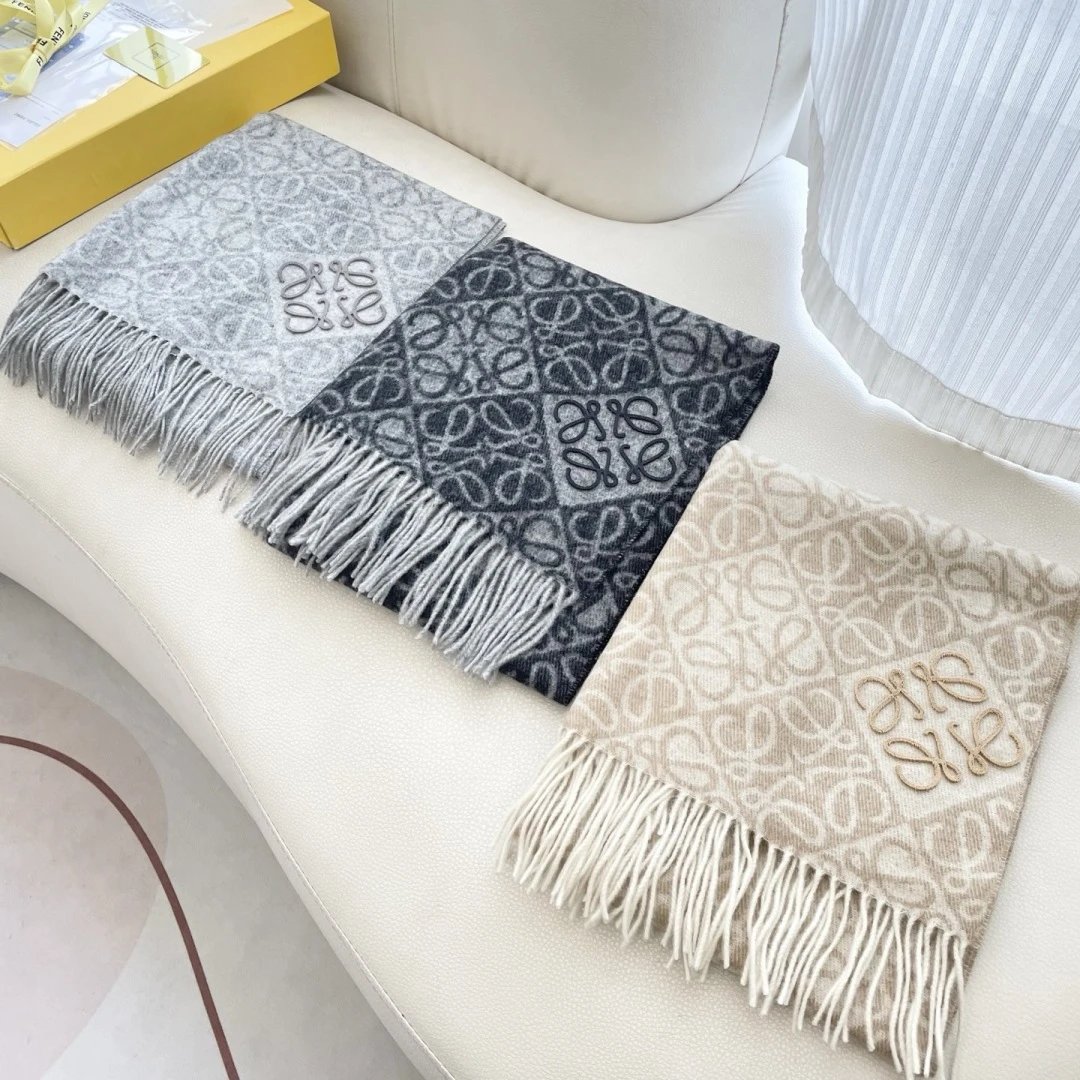 Loewe Cashmere Scarf Ver.F — Photo 2