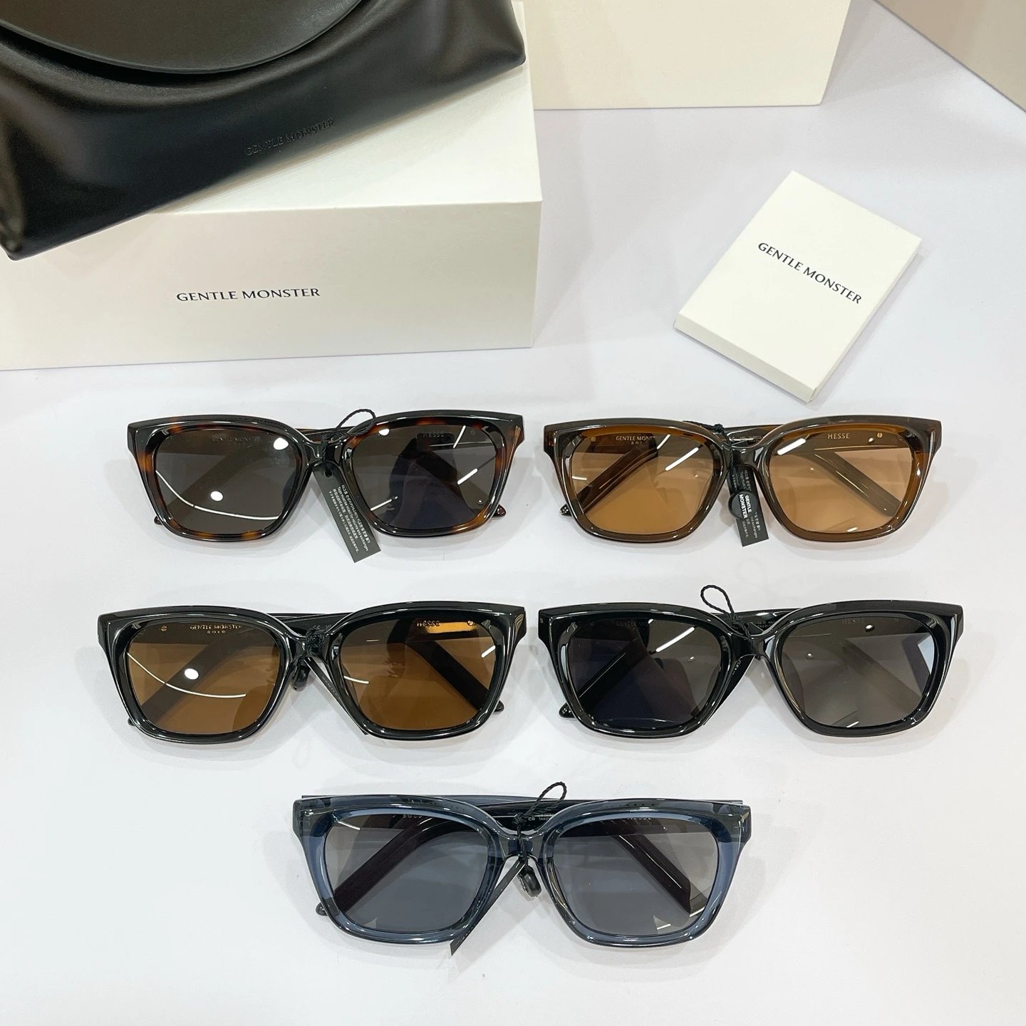 Gentle Monster HESSE Sunglasses 54-21-147 — photo 9