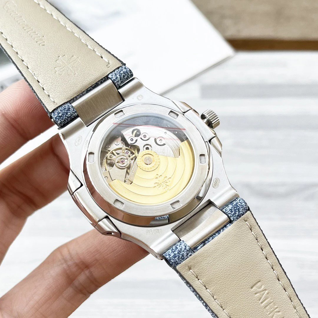 Patek Philippe Nautilus Automatic Watch 42mm Ver.A — Zdjęcie 8