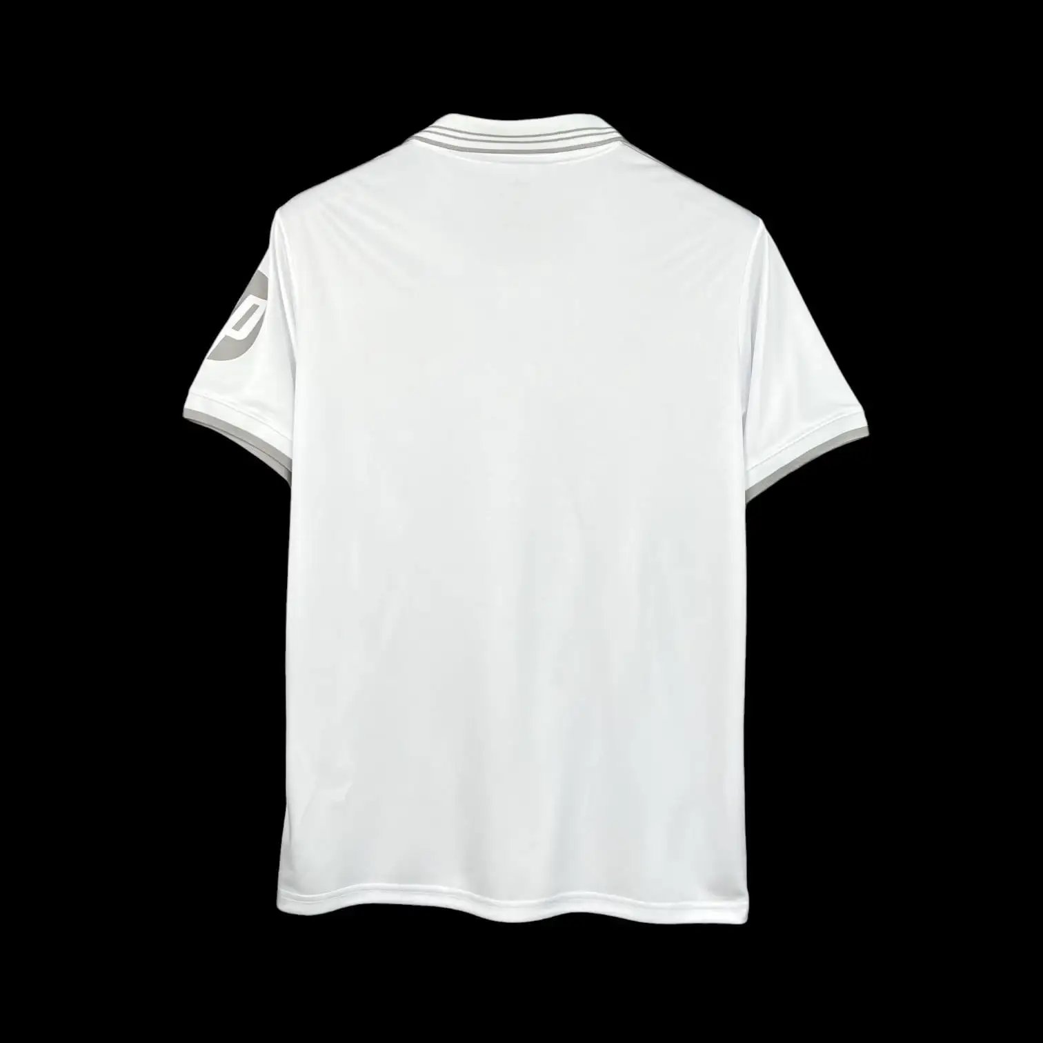 Real Madrid Jersey — Photo 2
