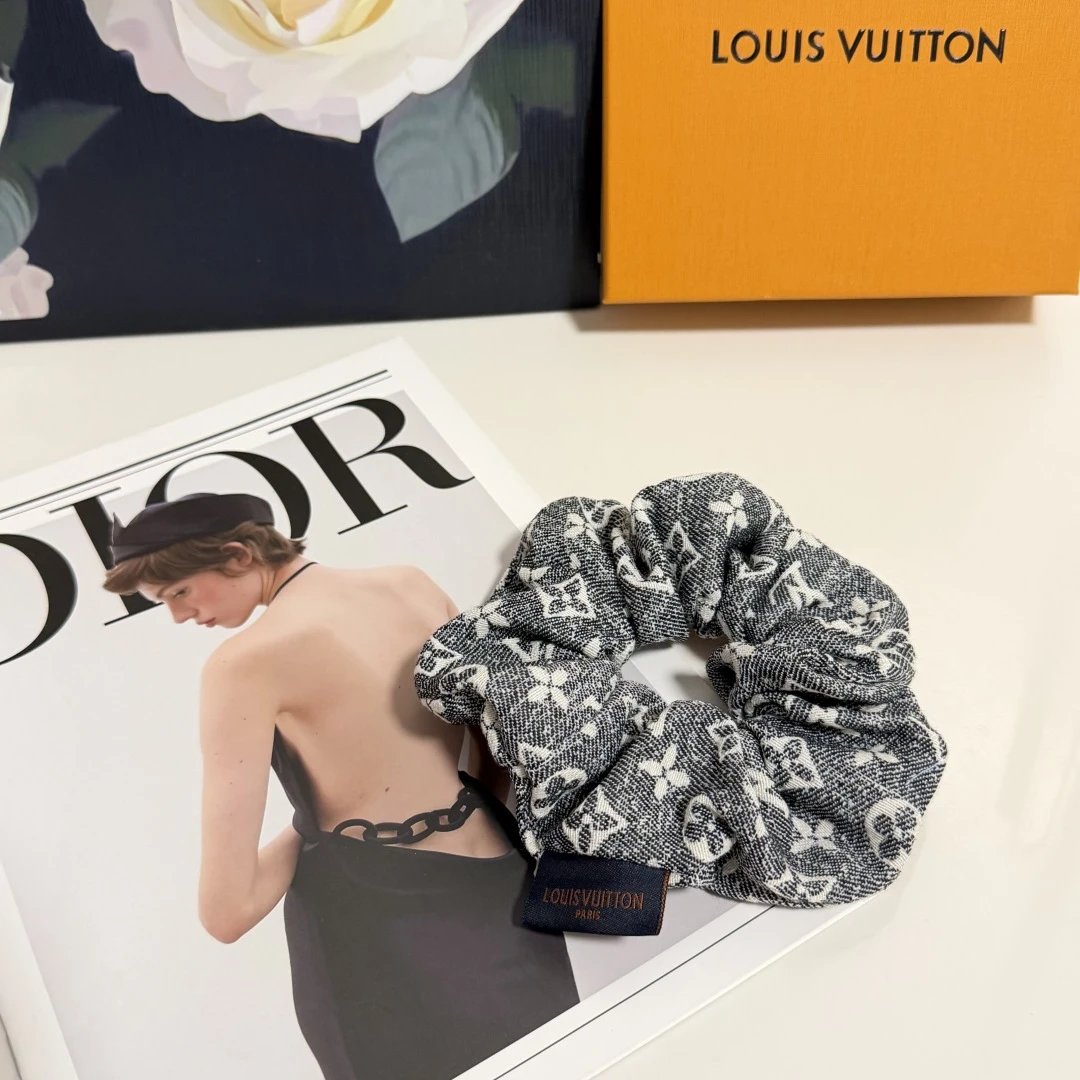 Louis Vuitton Headband Ver.D — Zdjęcie 2