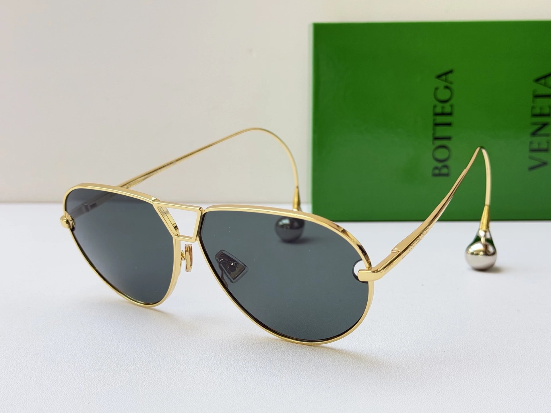 Bottega Veneta BV1437S Sunglasses 64-12-185 Ver.B — photo 3