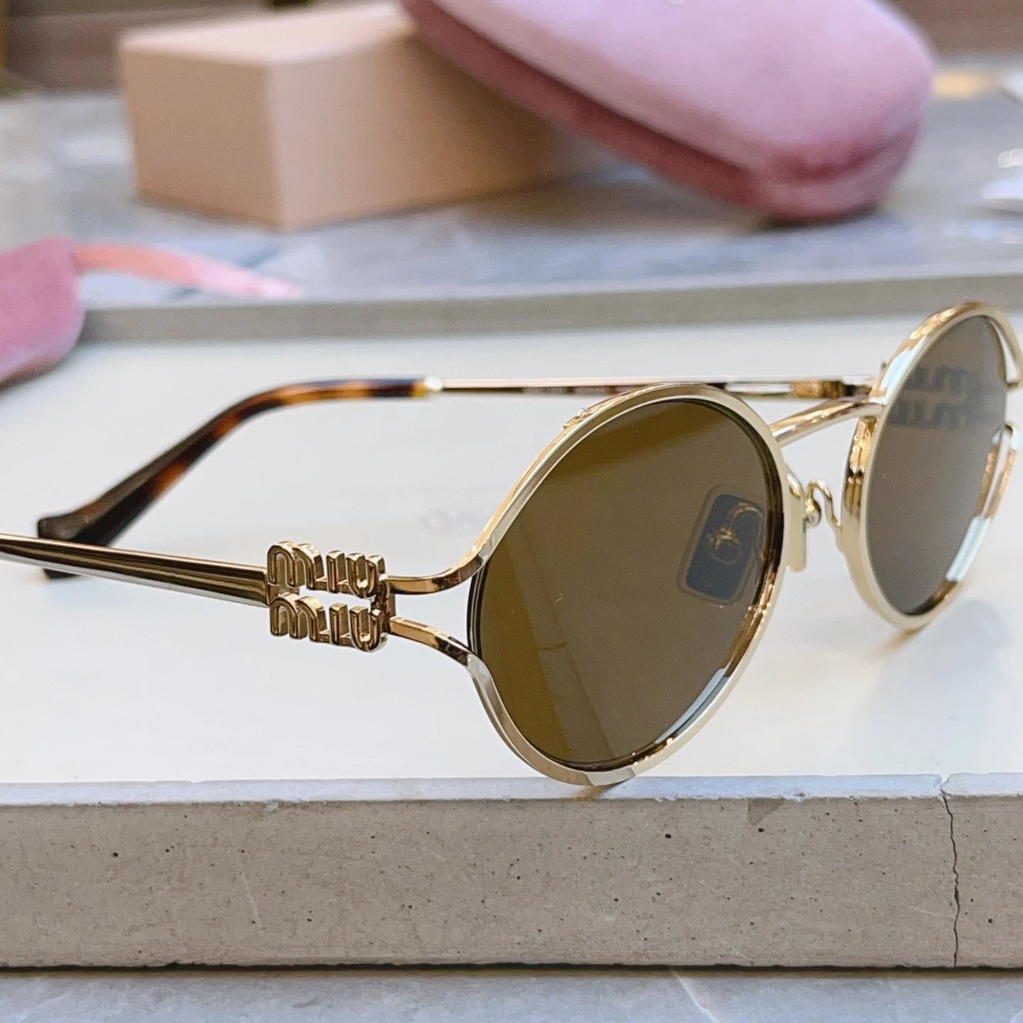 Miu Miu Sunglasses Ver.D — photo 5