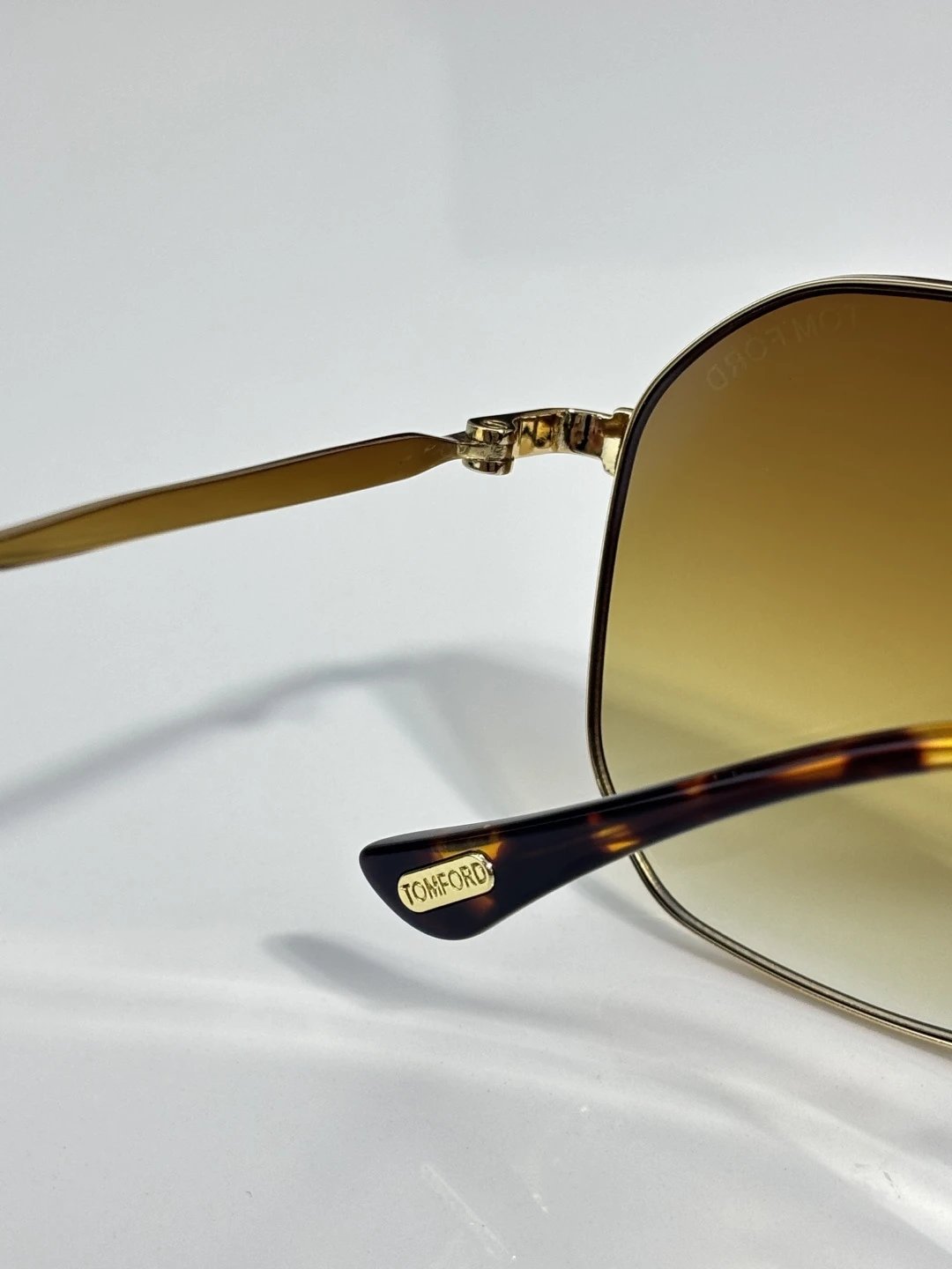 Tom Ford FT0852 Sunglasses 60-16-145 — Zdjęcie 8