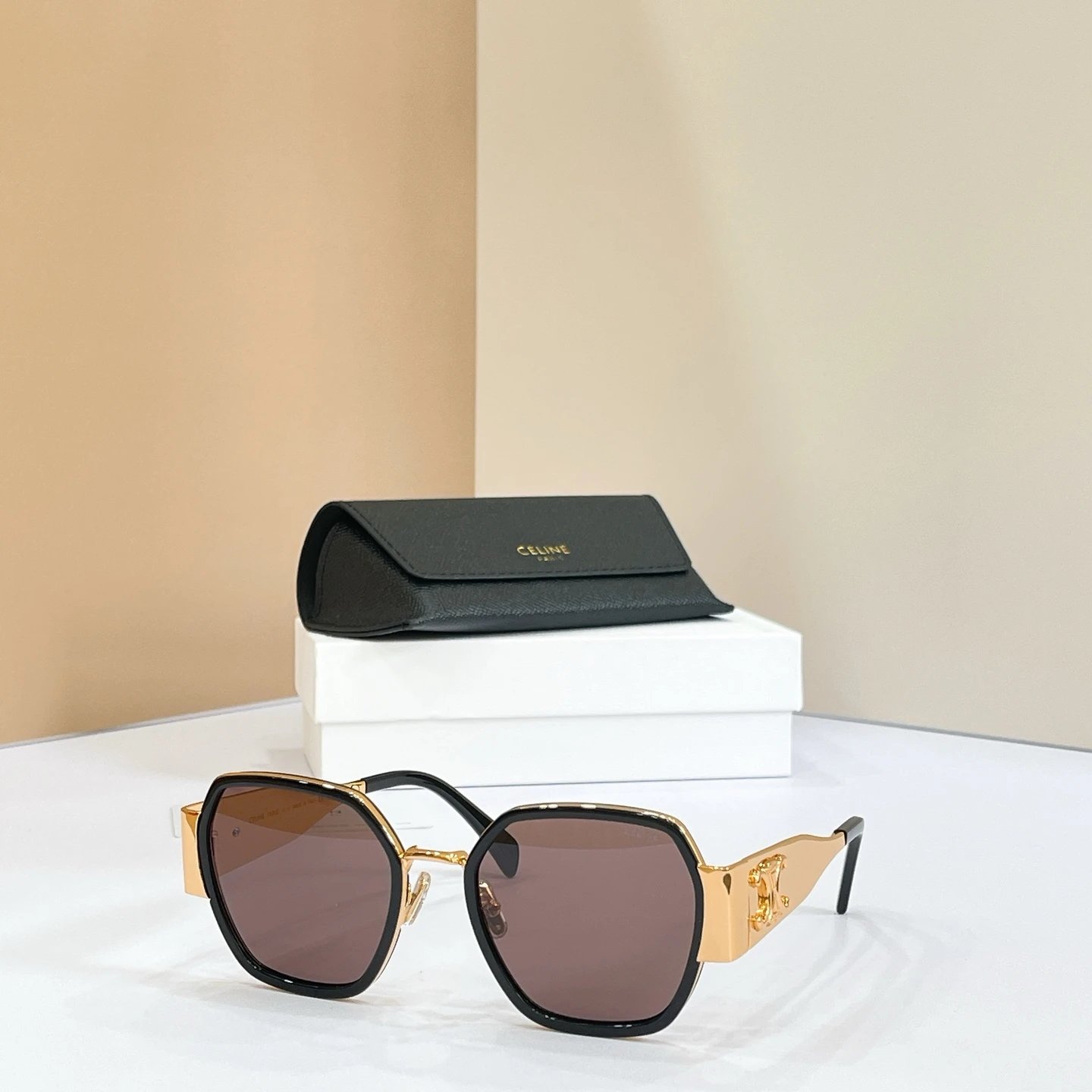 Celine CL47180U Sunglasses 56-21-145 — photo 3