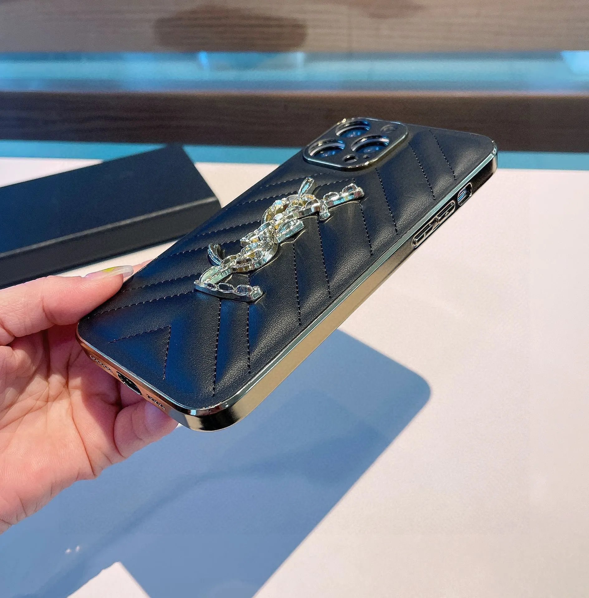 Louis Vuitton Crossbody Phone Case Ver.C — Photo 8