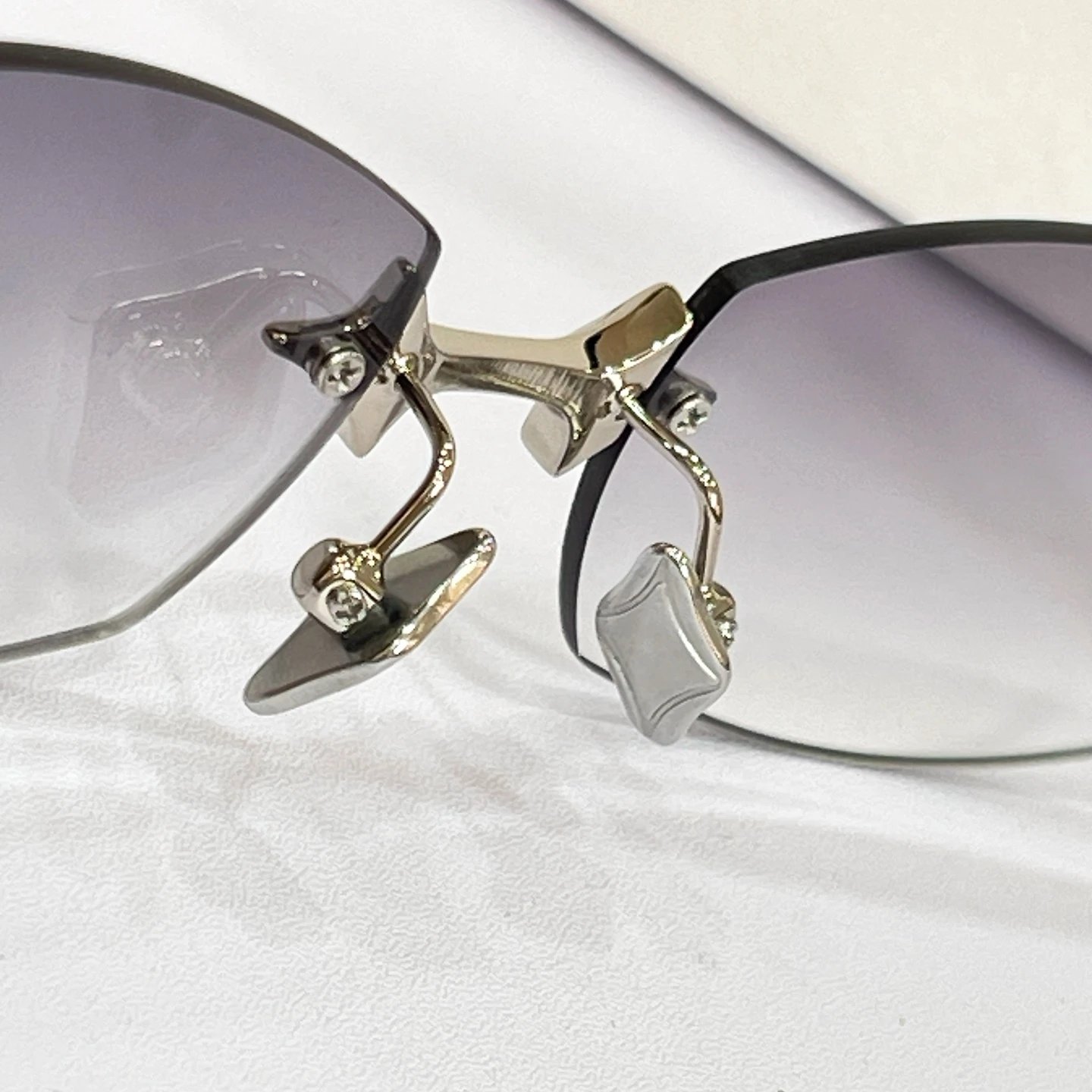 Gentle Monster MANIFESTO Optical Frame — Zdjęcie 5