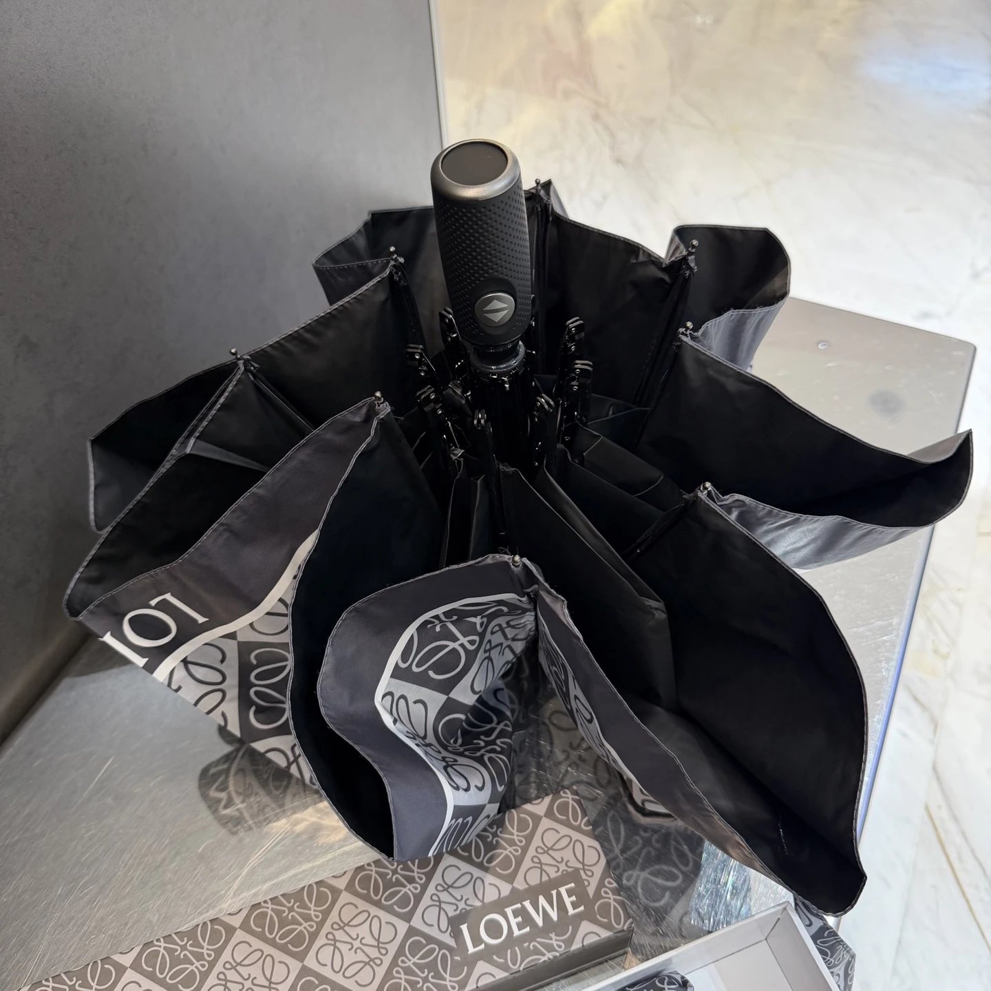 Loewe UV Protection Folding Umbrella Ver.A — Photo 5