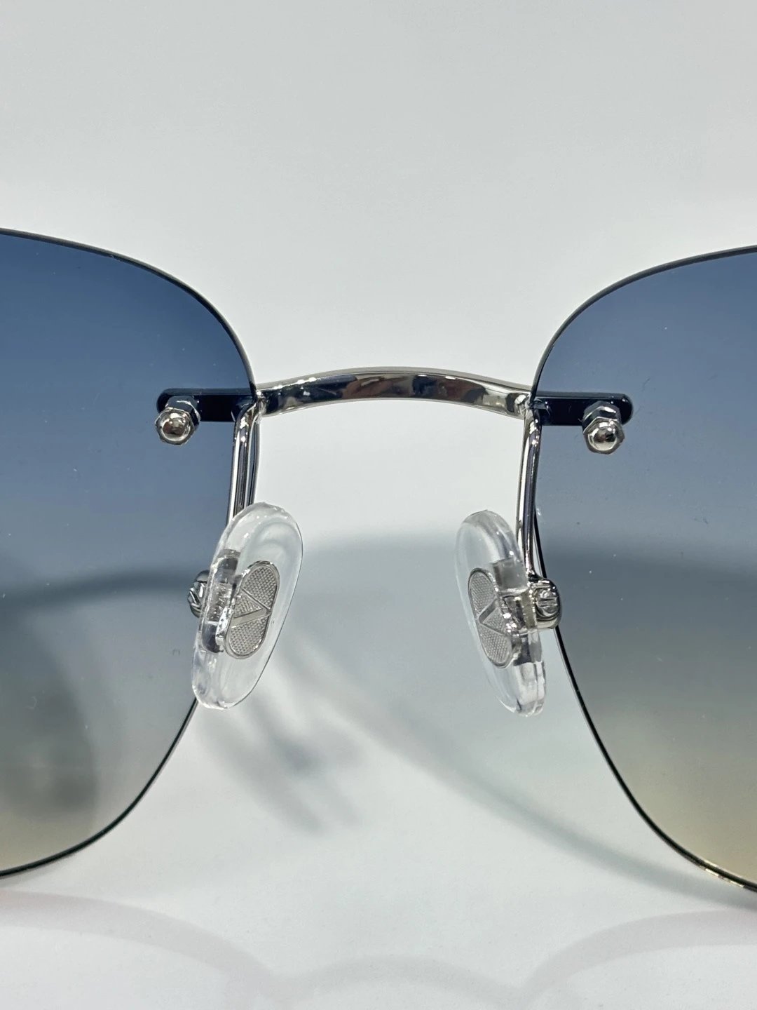 Valentino VLS-189 Sunglasses 60-18-145 Ver.A — photo 9