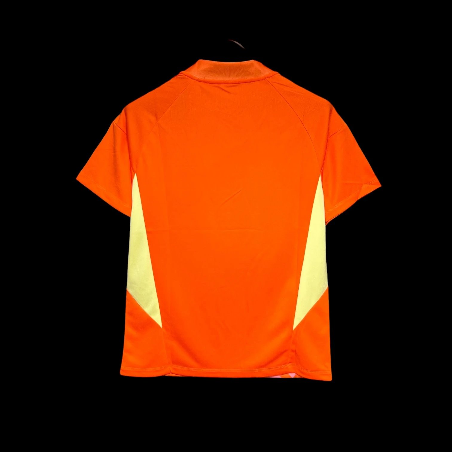 Italy 2024 Goalkeeper Jersey — Photo 2