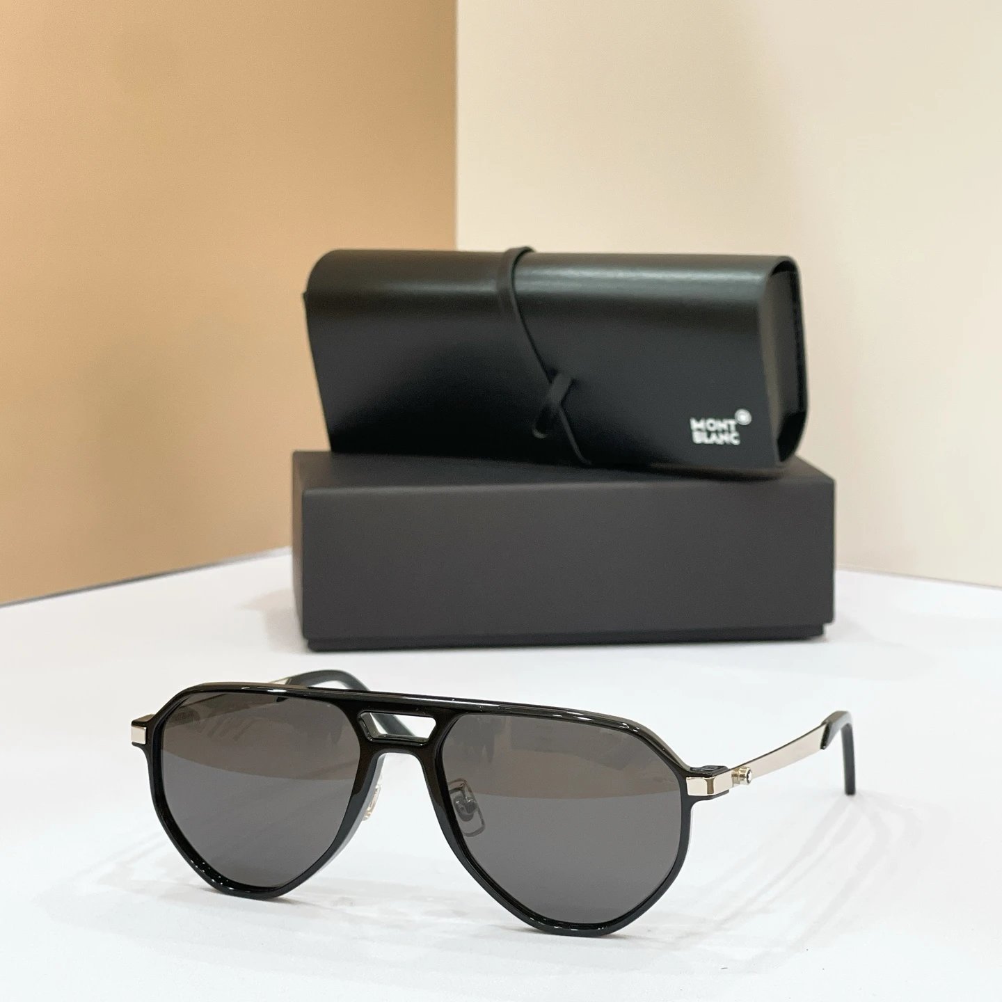 Mont Blanc MB0438S Sunglasses 57-17-145 — photo 3