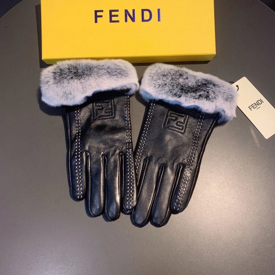 Fendi Lambskin Touchscreen Gloves Ver.B — Photo 4