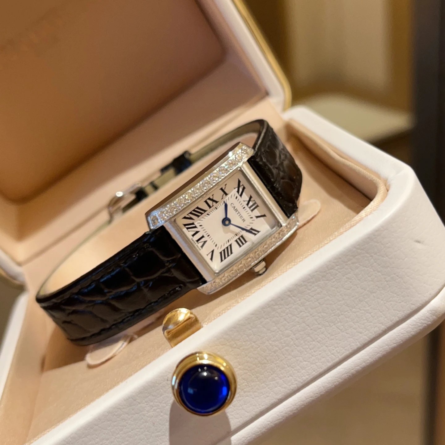 Cartier Tank Quartz Ladies Watch 21.2mm — photo 2