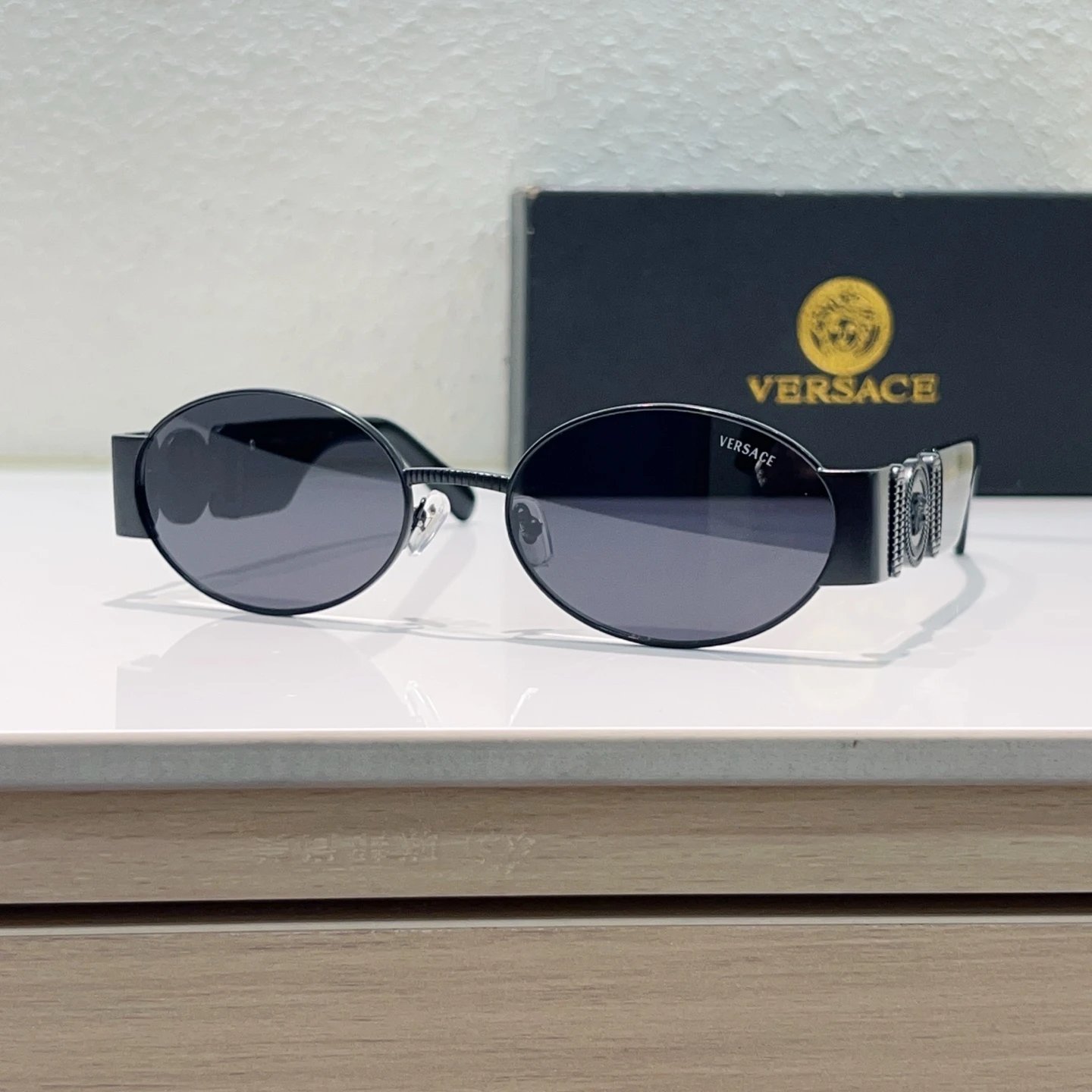 Versace Sunglasses Ver.B — Photo 2