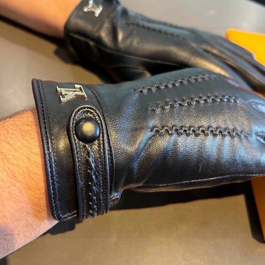 Louis Vuitton Lambskin Cashmere Gloves Ver.A — Photo 3