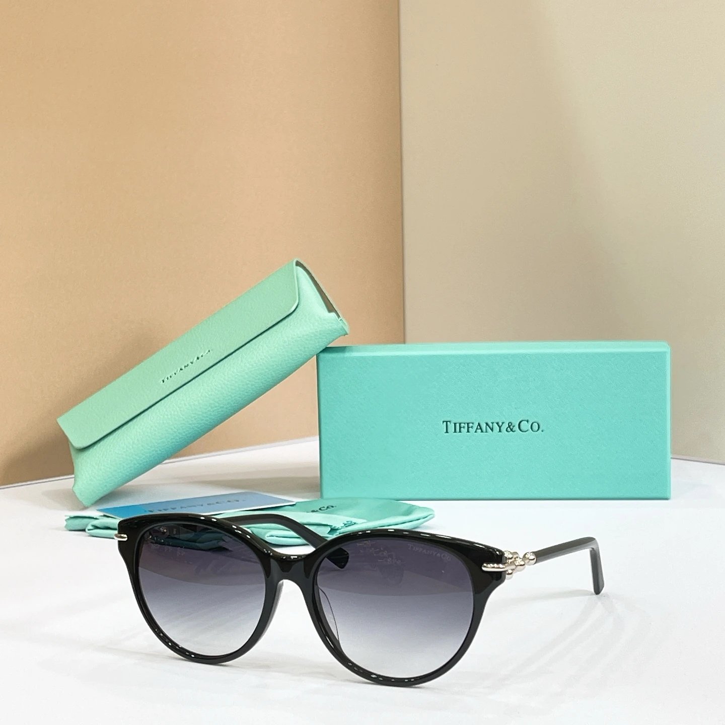 Tiffany OTF 2289D Sunglasses 56-16-145 Ver.B — Photo 7