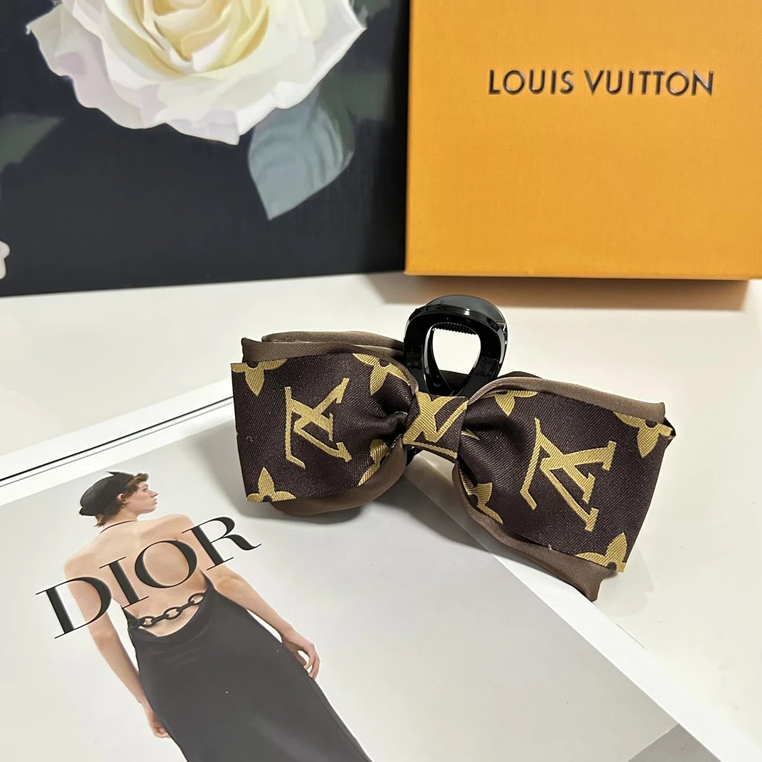 Louis Vuitton Vintage Headband — Photo 2